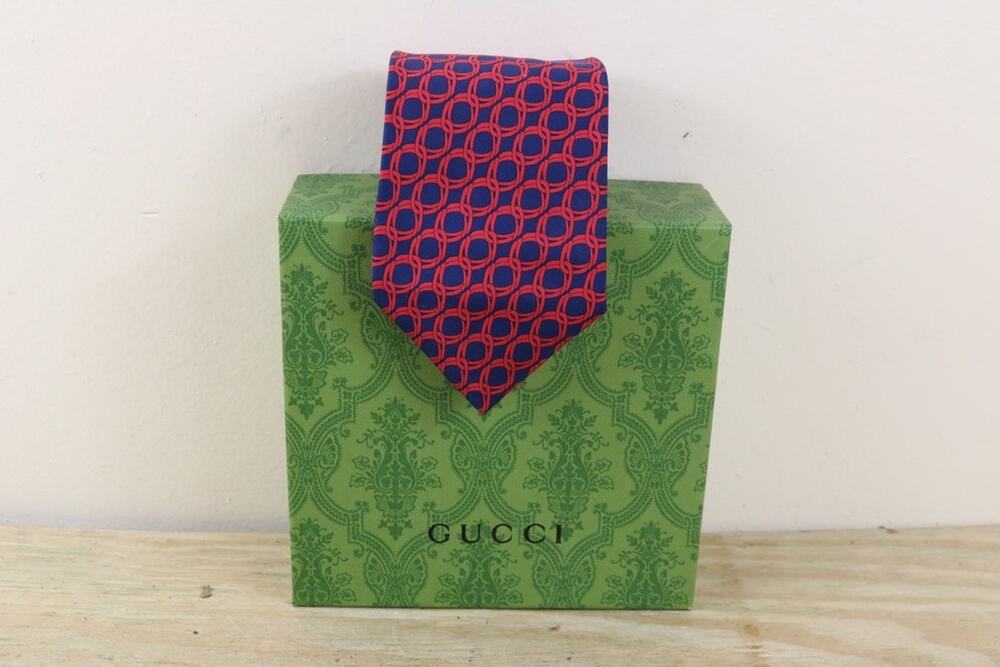 Gucci Silk Tie Mens Red Blue Chain Link Pattern Wide Italy Vintage NO BOX